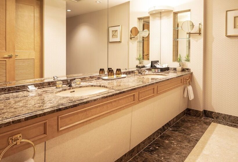 فندق Agora Regency Osaka Sakai