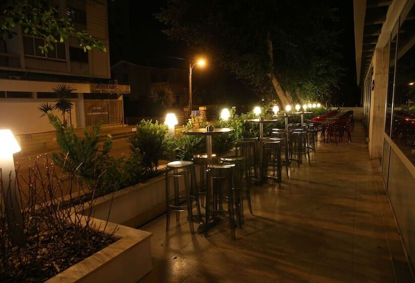 هتل Altius Boutique