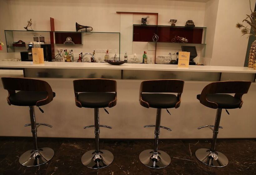 هتل Altius Boutique