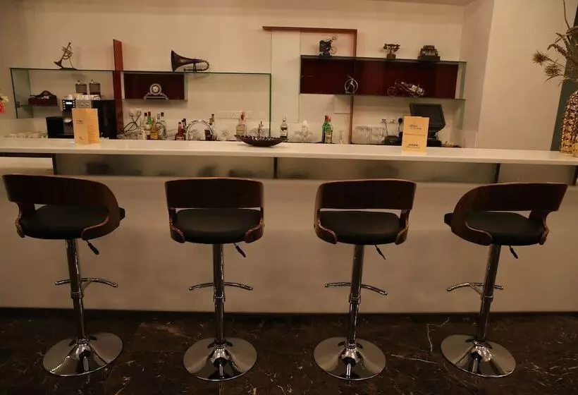 هتل Altius Boutique