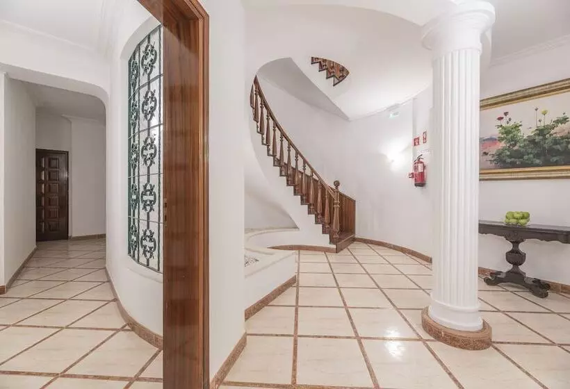 酒店 Bertolina Guest House