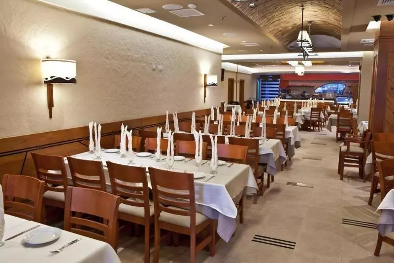 هتل Chacao Suites