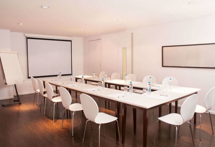 فندق Dazzler By Wyndham Montevideo