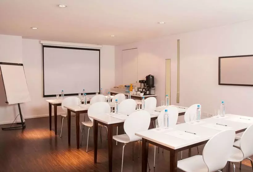 בית מלון כפרי Dazzler By Wyndham Montevideo