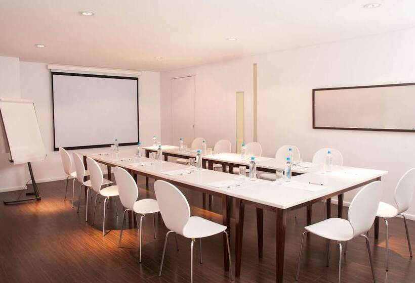 فندق Dazzler By Wyndham Montevideo