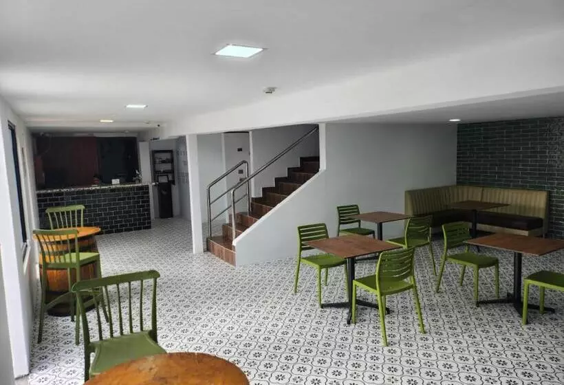 酒店 Express Inn Pty Aeropuerto Internacional Panama