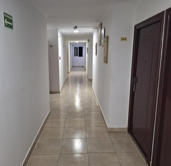 Отель Express Inn Pty Aeropuerto Internacional Panama