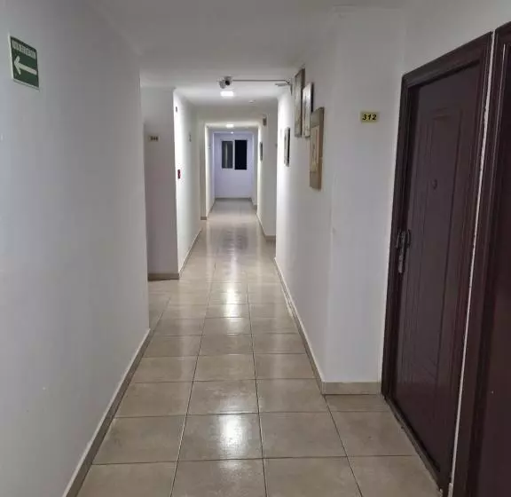 酒店 Express Inn Pty Aeropuerto Internacional Panama