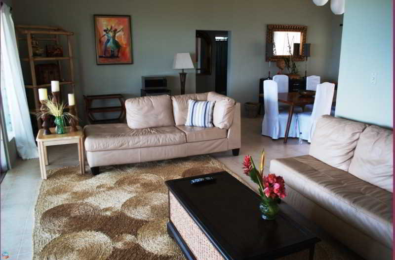 هتل Golden Cove Resort