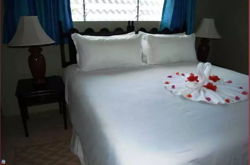 هتل Golden Cove Resort