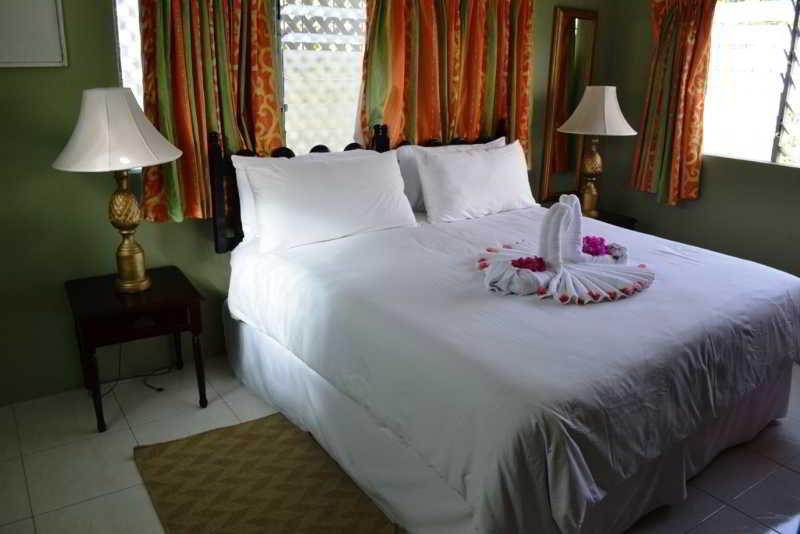 هتل Golden Cove Resort