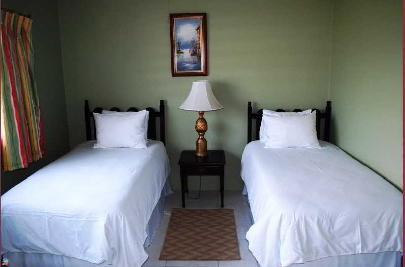 هتل Golden Cove Resort