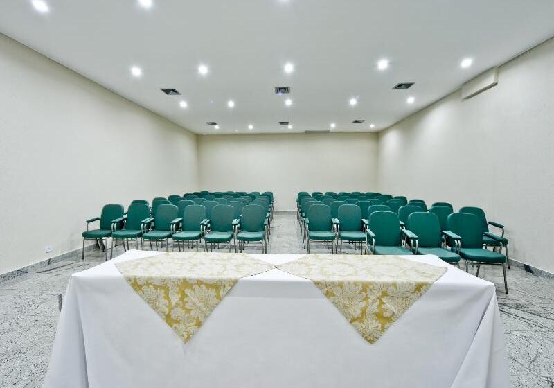 فندق Golden Park Curitiba