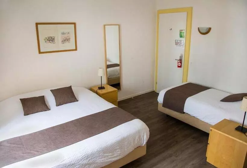 Отель Hôtel Du Marché