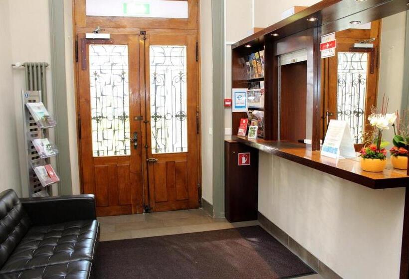 호텔 Hôtel Du Marché