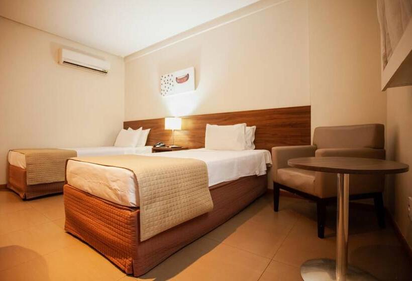 Hotel Ibis Styles Belem Hangar