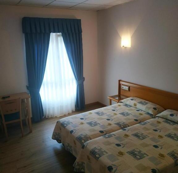 בית מלון כפרי La Guindal