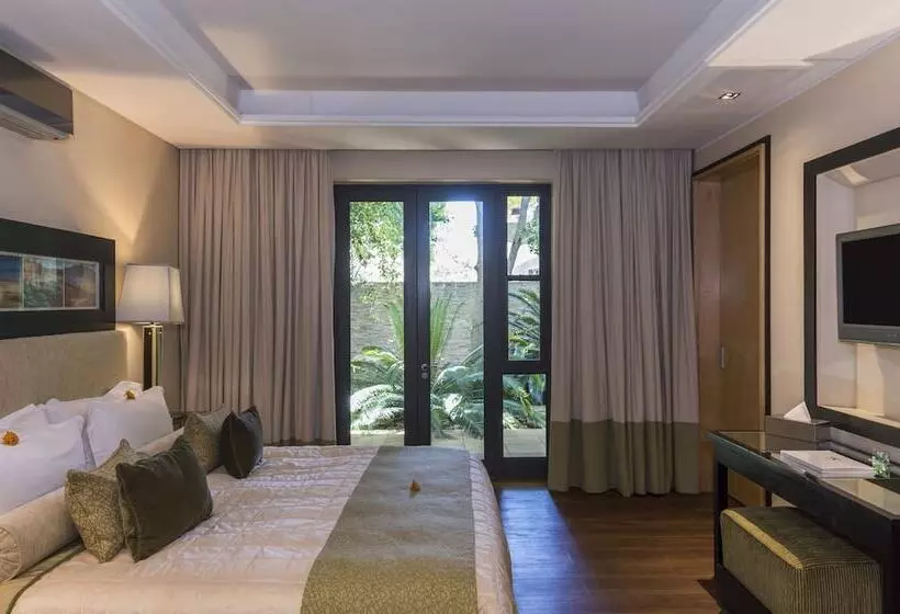 فندق Mantis No5 Boutique Art