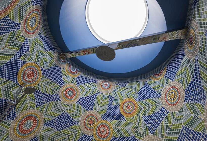 בית מלון כפרי Mantis No5 Boutique Art