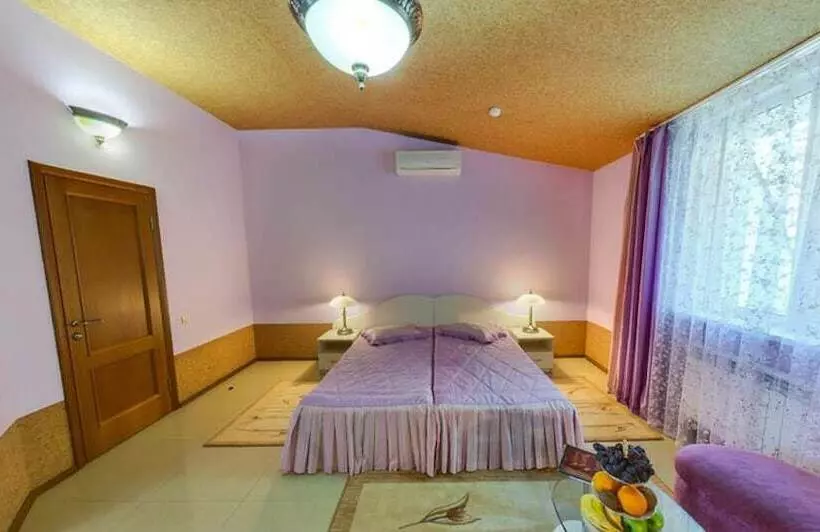 Отель Star Castle