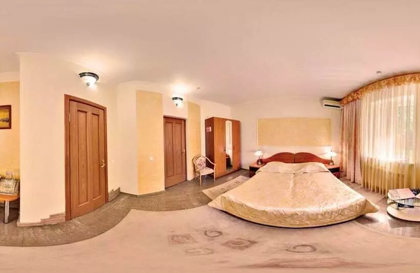 Отель Star Castle