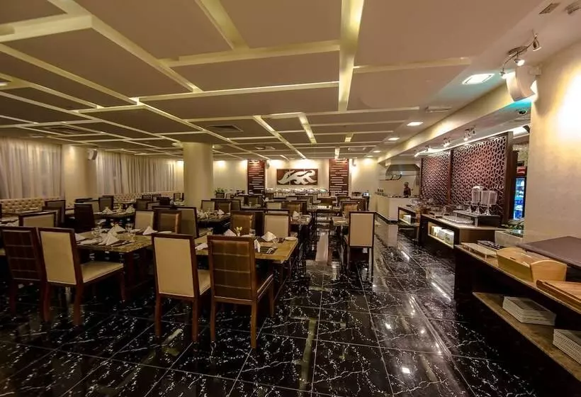 Ivory Grand Hotel Apartments