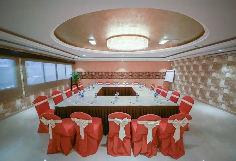 Ivory Grand Hotel Apartments