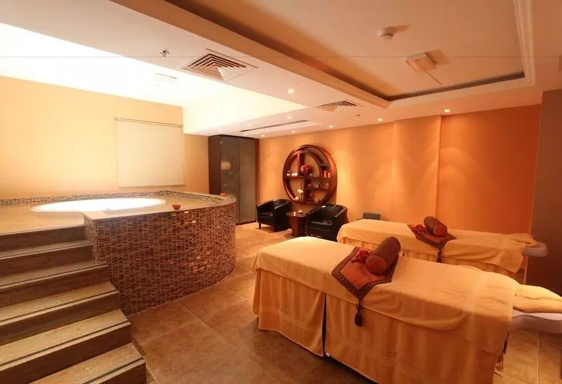 Ivory Grand Hotel Apartments