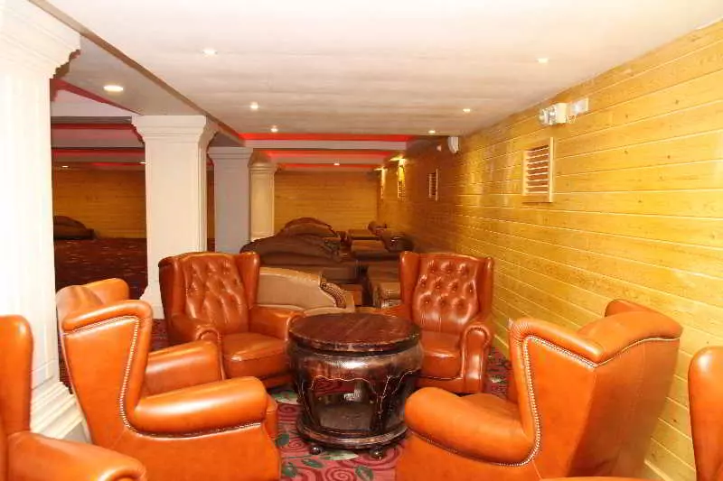 호텔 Araliya Green Hills   Where Historic Charm Mingles With Natural Beauty