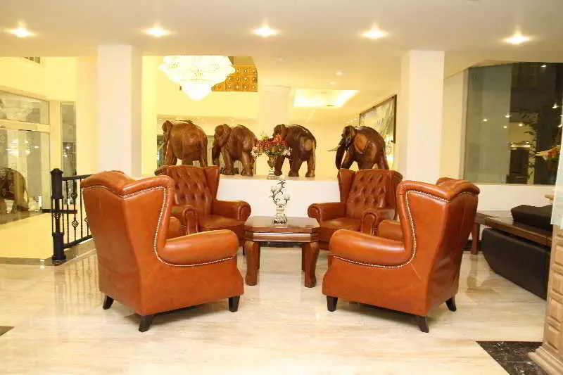 호텔 Araliya Green Hills   Where Historic Charm Mingles With Natural Beauty