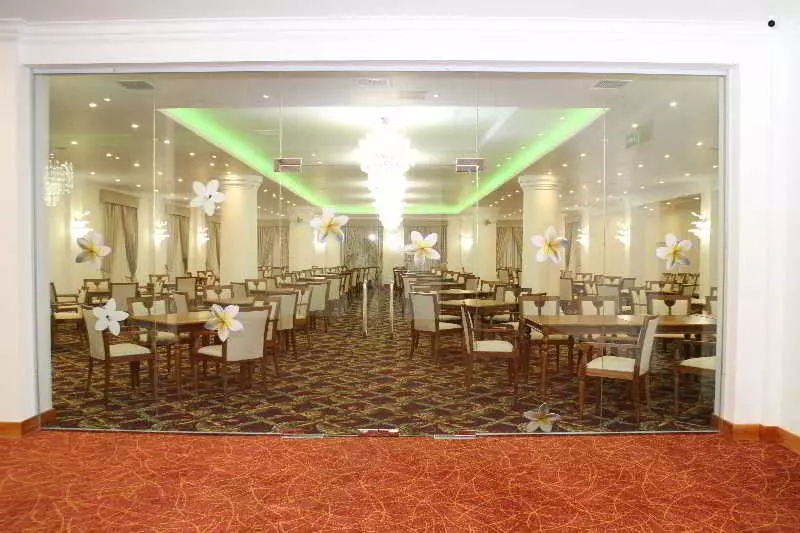 호텔 Araliya Green Hills   Where Historic Charm Mingles With Natural Beauty