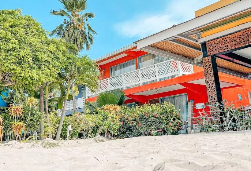 Hotel Cocoplum Beach