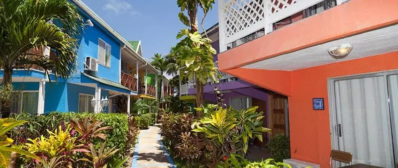 Hotel Cocoplum Beach