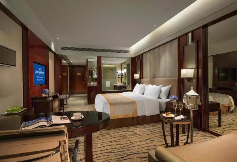 Szálloda Howard Johnson Kangda Plaza Qingdao