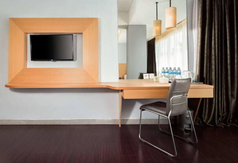 酒店 Kyriad Royal Seminyak Bali