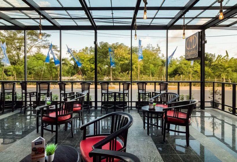 酒店 Kyriad Royal Seminyak Bali