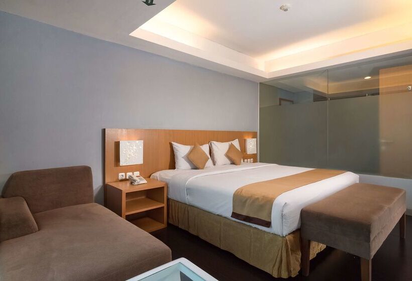 酒店 Kyriad Royal Seminyak Bali