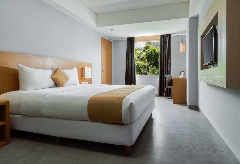 酒店 Kyriad Royal Seminyak Bali