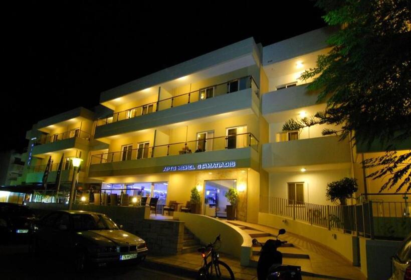 ホテル Michel Apartments