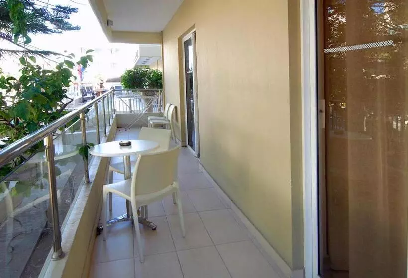 ホテル Michel Apartments