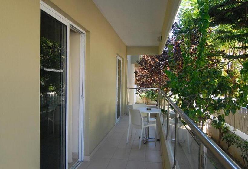 ホテル Michel Apartments