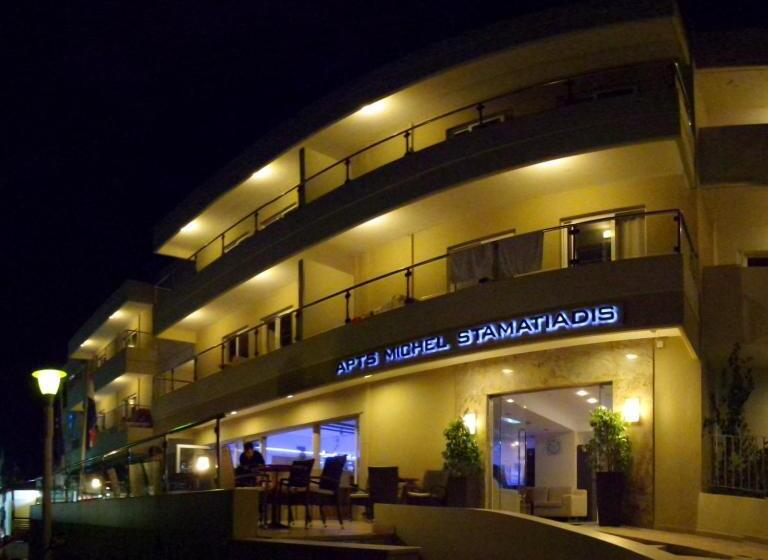 ホテル Michel Apartments