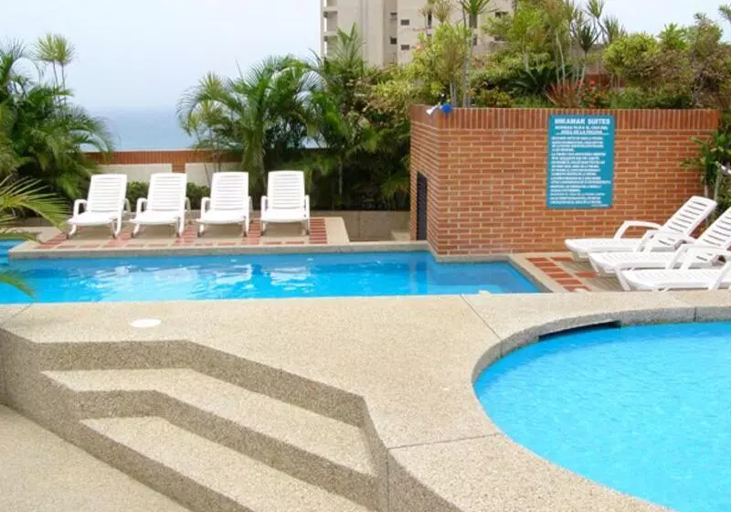 هتل Miramar Suites