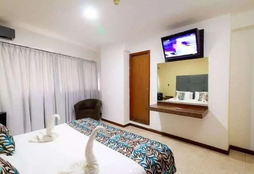 هتل Miramar Suites
