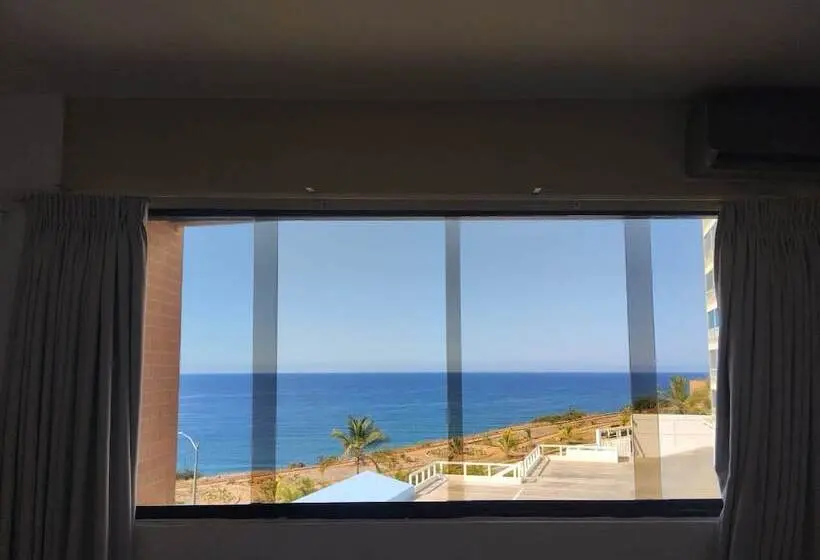 هتل Miramar Suites