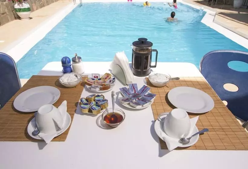 Hotel Olive Tree Apartments