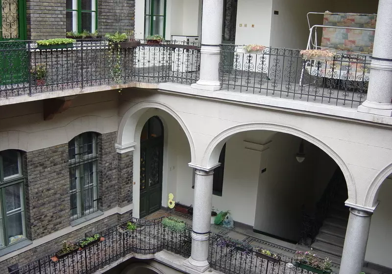 هتل Ringavenue Apartments