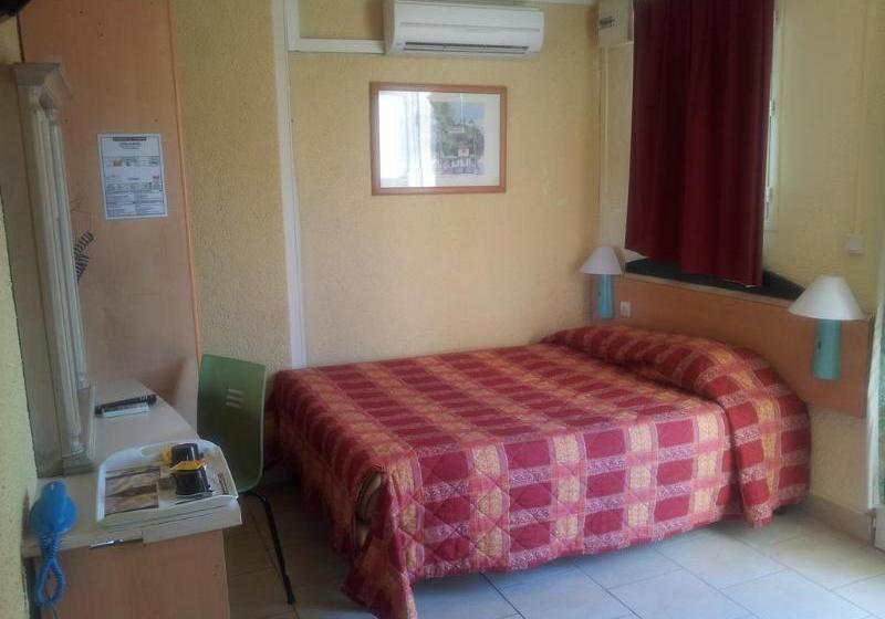 فندق Royal Colombes