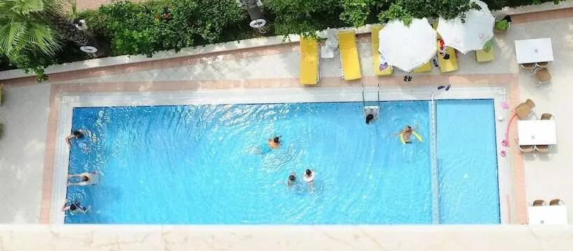 ホテル Royal Hill