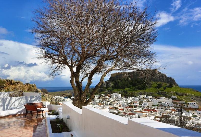 Little Lindos Sea View Studios